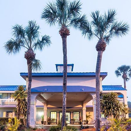 Quality Inn Tampa Lake Magdalene Extérieur photo